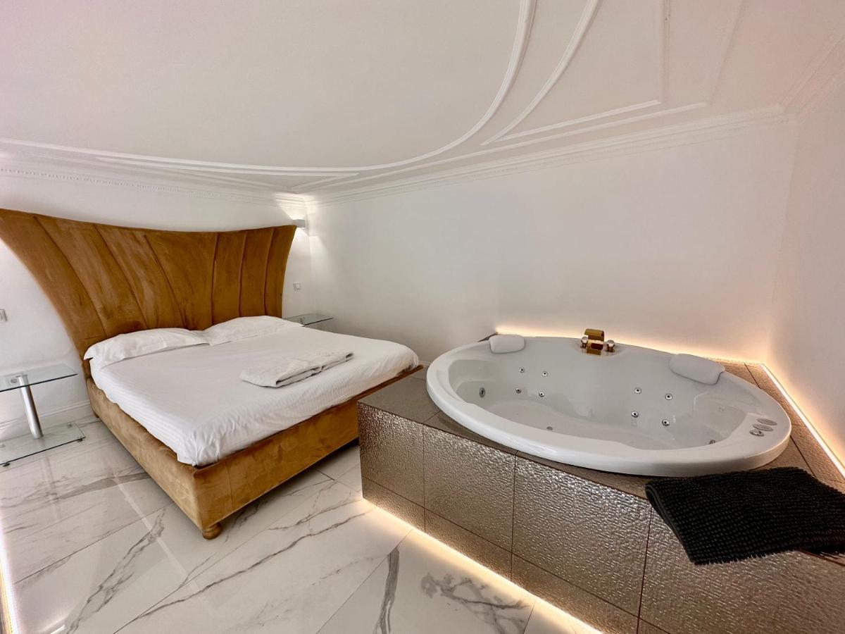 Jacuzzi Sinagoga View Διαμέρισμα Βουδαπέστη Εξωτερικό φωτογραφία