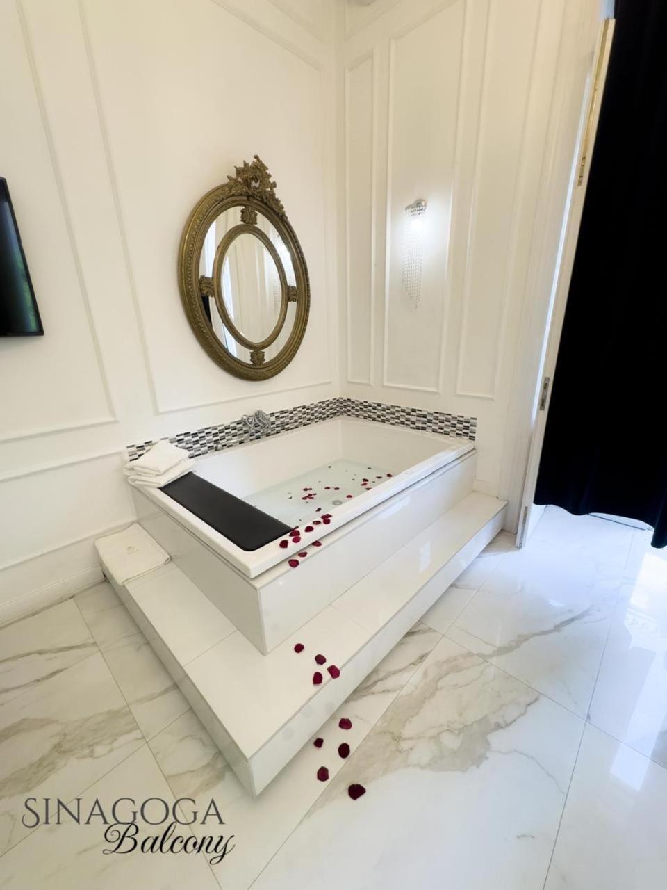 Jacuzzi Sinagoga View Διαμέρισμα Βουδαπέστη Εξωτερικό φωτογραφία